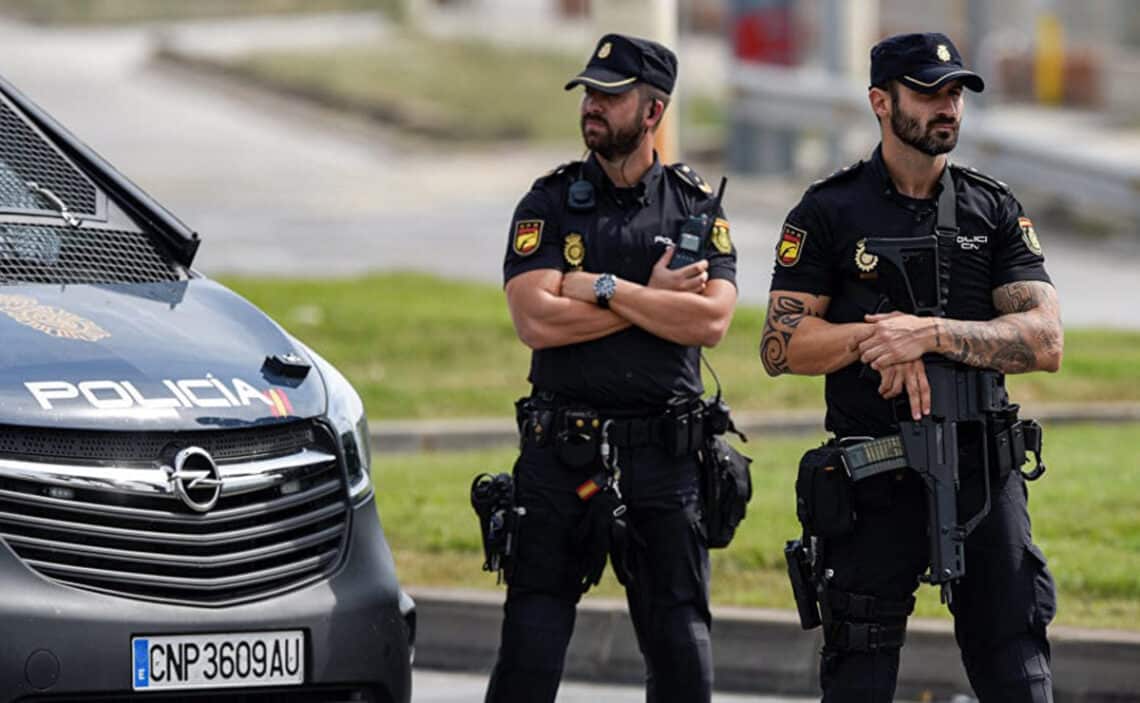 requisitos para ser policia nacional en espana